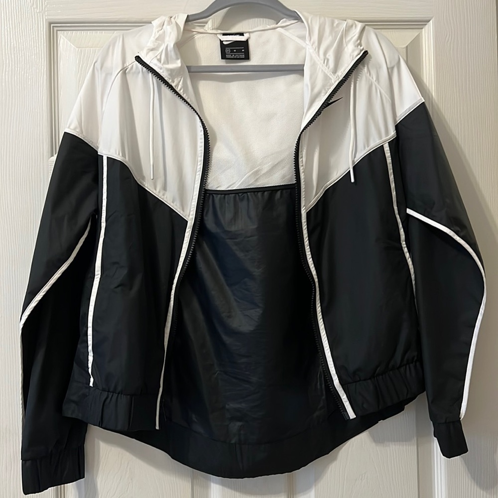 Nike windbreaker